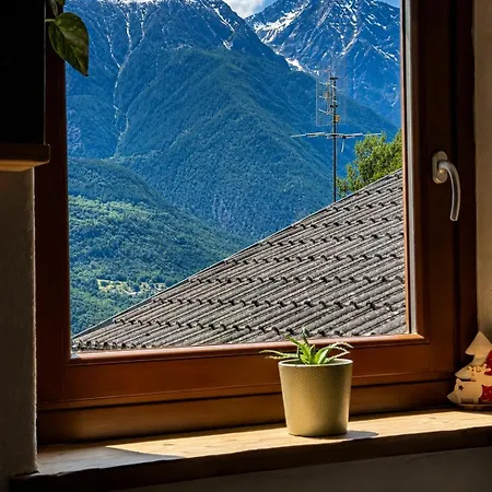 Belle Vue Des Alpes * Blevy