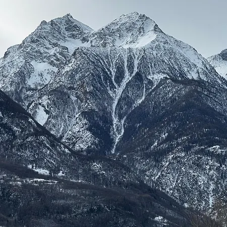 Belle Vue Des Alpes *