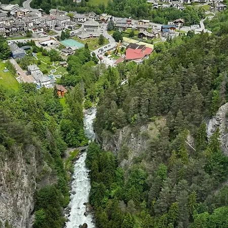 Belle Vue Des Alpes Vakantiehuis